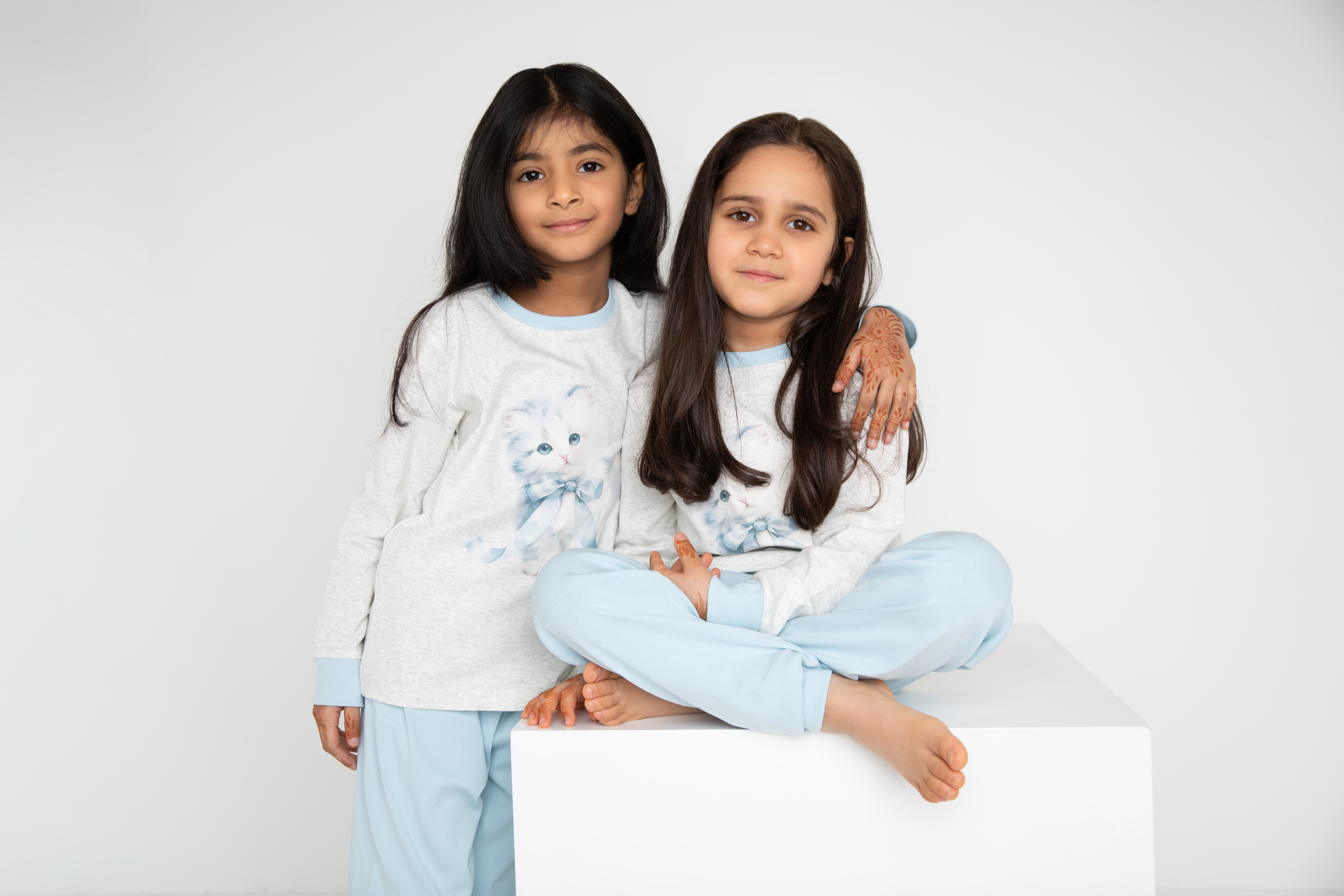 094A4176 القطة الزرقاء - الصورة 1